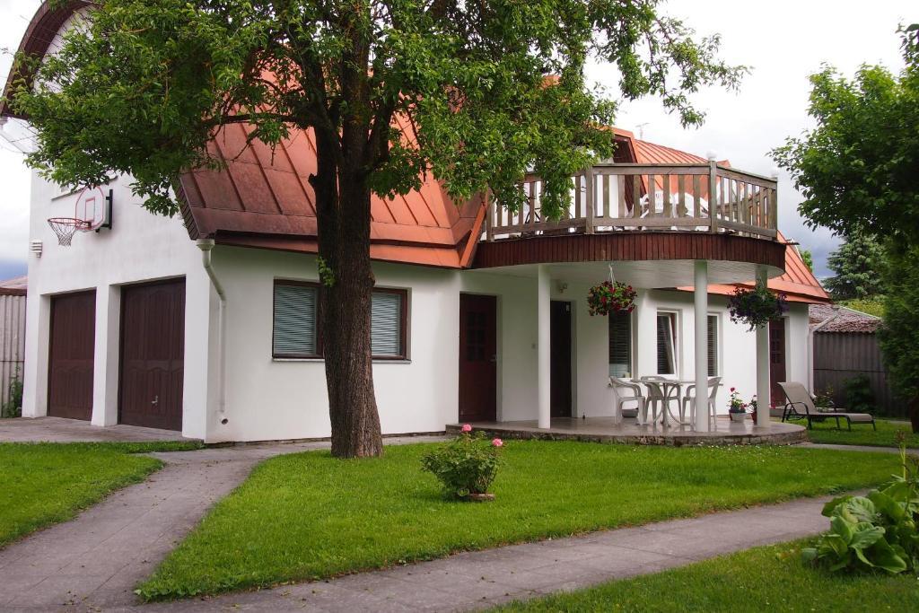 Maenni Guesthouse Haapsalu Quarto foto