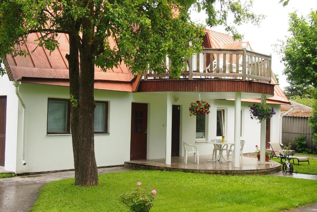 Maenni Guesthouse Haapsalu Quarto foto